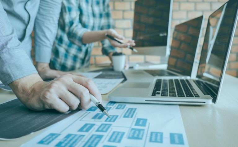 Portada_No empieces la casa por el tejado: ¿por qué es importante el análisis de requisitos antes del desarrollo del software?